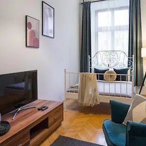 Wawelove Royal Spacious 2 Bedroom Apt 1 Min To Main Sq! Apartament